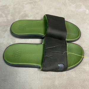 Kids slide size 2